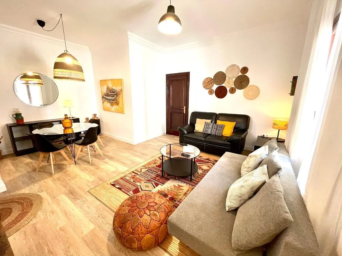 Apartamento Centro Historico 龙达 0*,