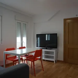 Ceo - Naranja Apartamento
